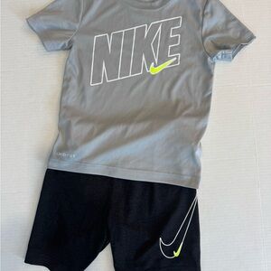 Nike Dri-FIT Kids' Gray Apparel Size 5-6